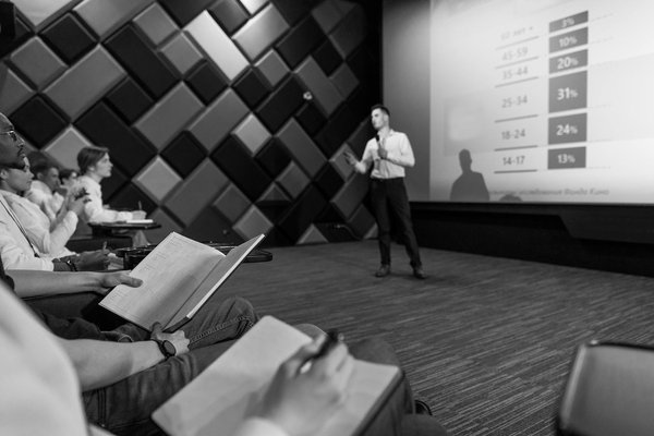 Optimisez votre performance grâce au tableau de bord logistique